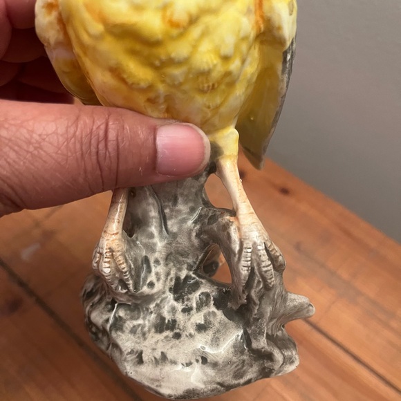 Japan Vintage Bird Statue Figurine Yellow Gray Hand Painted Canary Mushroom 6 - Picture 5 of 6